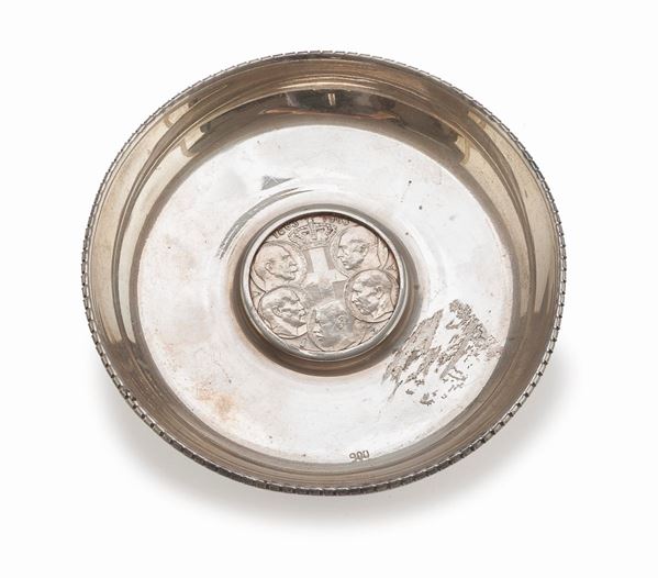 PIATTINO IN ARGENTO CON MONETA GRECA