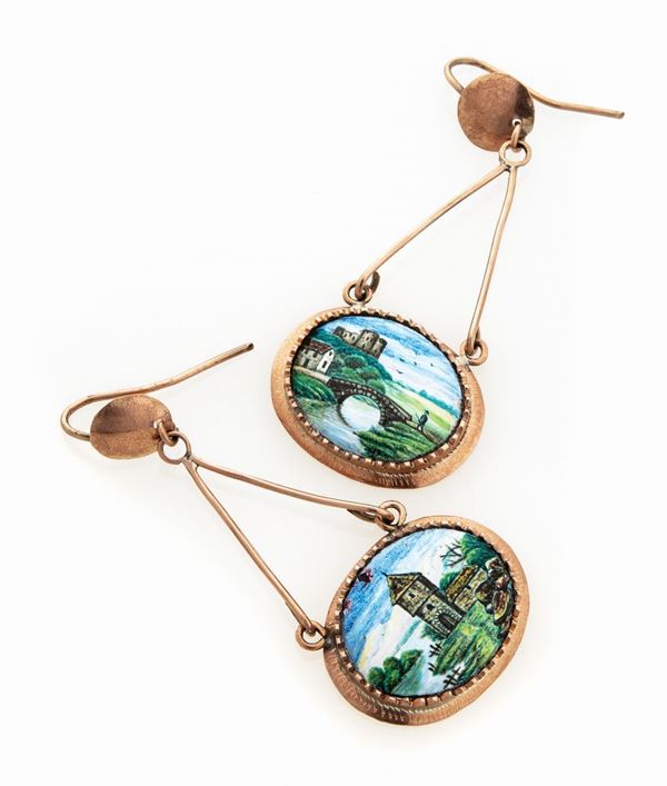 COPPIA DI ORECCHINI CON MINIATURE