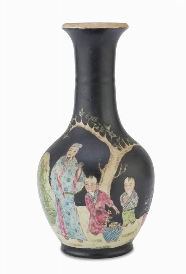 VASO IN PORCELLANA, CINA