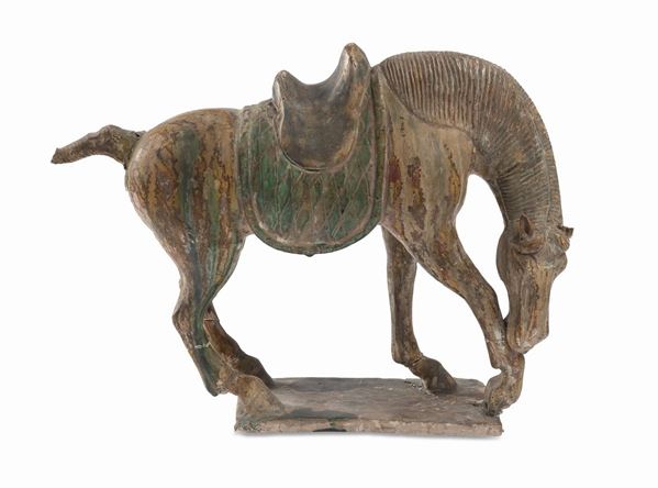 SCULTURA DI CAVALLO TANG IN CERAMICA INVETRIATA, CINA XX SECOLO