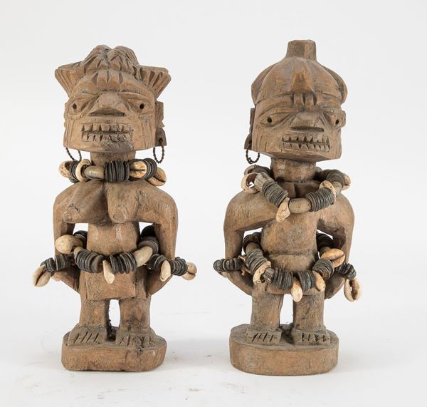 COPPIA DI SCULTURE DI ANTENATI, YOMB&#200; CONGO
