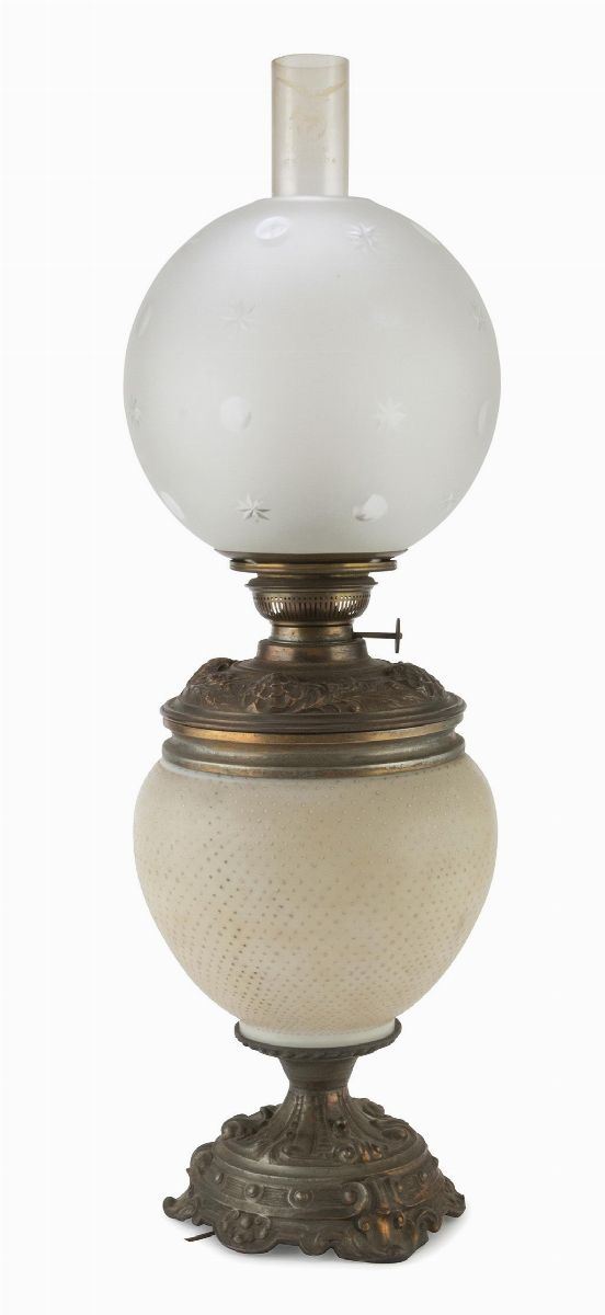 LUME IN OPALINE