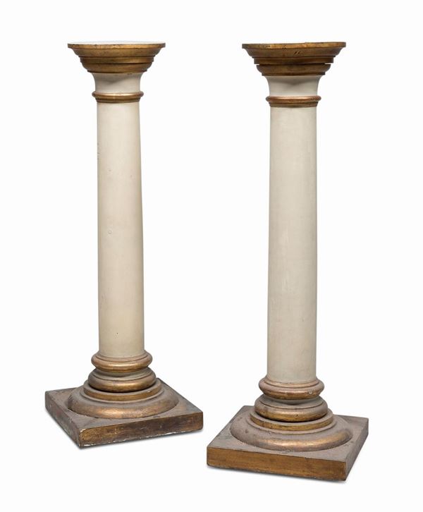 COPPIA DI COLONNE A LACCA BIANCA