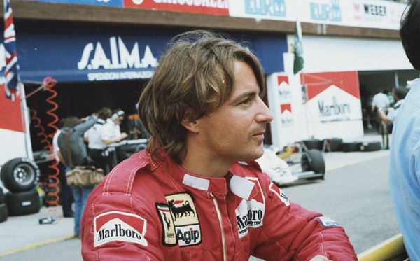 FOTOGRAFIA DI REN&#200; ARNOUX
