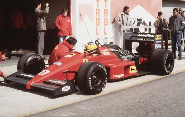 FOTOGRAFIA FERRARI DI MICHELE ALBORETO