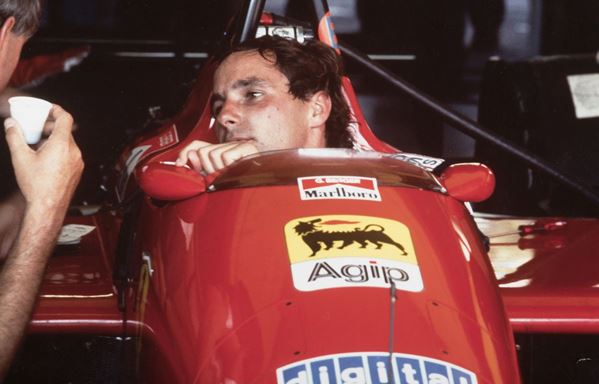 FOTOGRAFIA FERRARI DI GERHARD BERGER