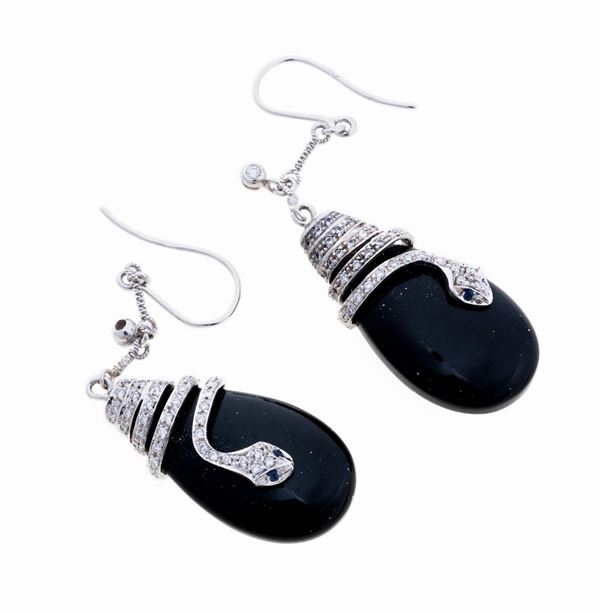 COPPIA DI ORECCHINI IN ONICE CON BRILLANTI