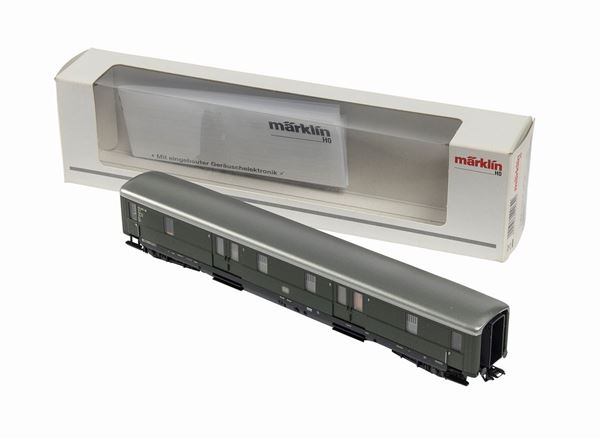 CARROZZA M&#196;RKLIN