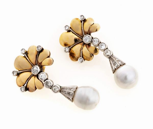 COPPIA DI ORECCHINI CON PERLE E BRILLANTI
