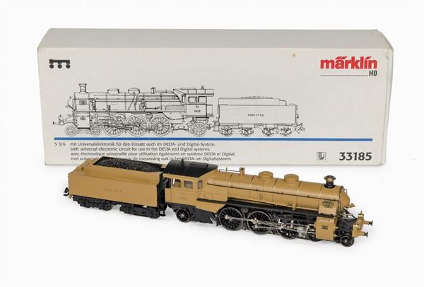 LOCOMOTIVA A VAPORE M&#196;RKLIN