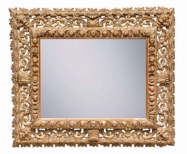SPECCHIERA IN LEGNO DORATO, ITALIA CENTRALE