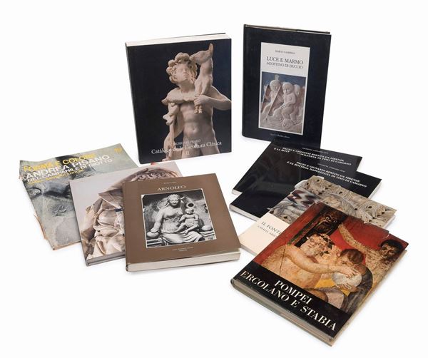 NOVE VOLUMI DI SCULTURA ANTICA
