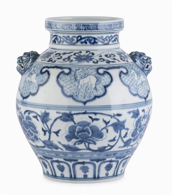 VASO IN PORCELLANA BIANCO E BLU, CINA