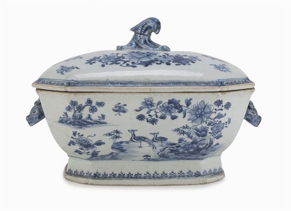 ZUPPIERA PORCELLANA BIANCO E BLU, CINA