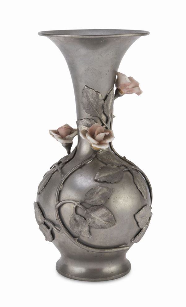 VASO IN PELTRO, ART NOVEAU