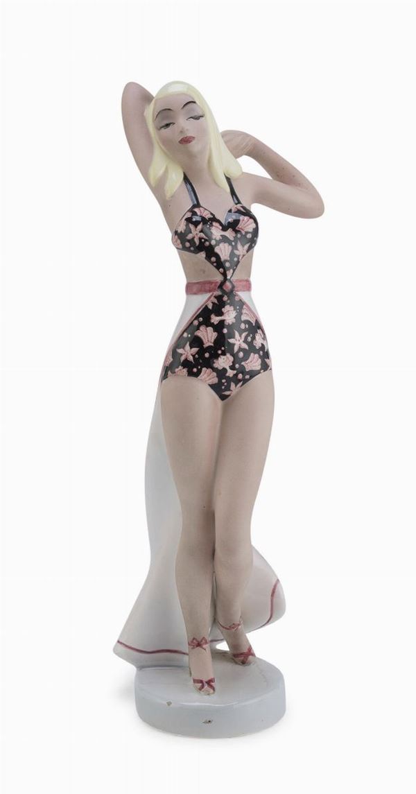 FIGURA DI DONNA IN COSTUME, TRE AAA TORINO