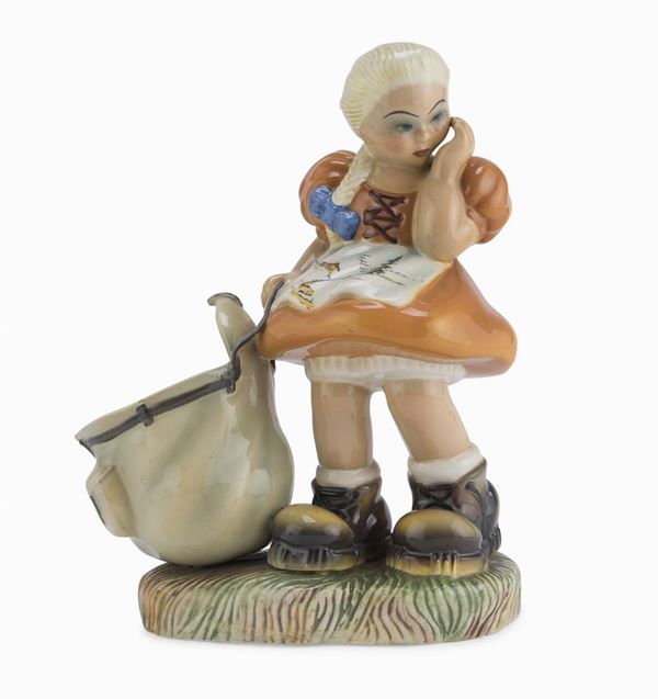 CERAMICA BAMBINA, TRIART ANNI &#39;40 
Raffigurante bambina tirolese con gran