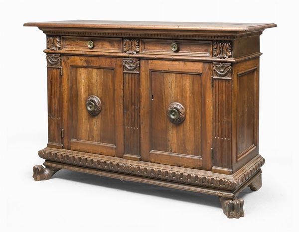 CREDENZA IN NOCE, XVII SECOLO