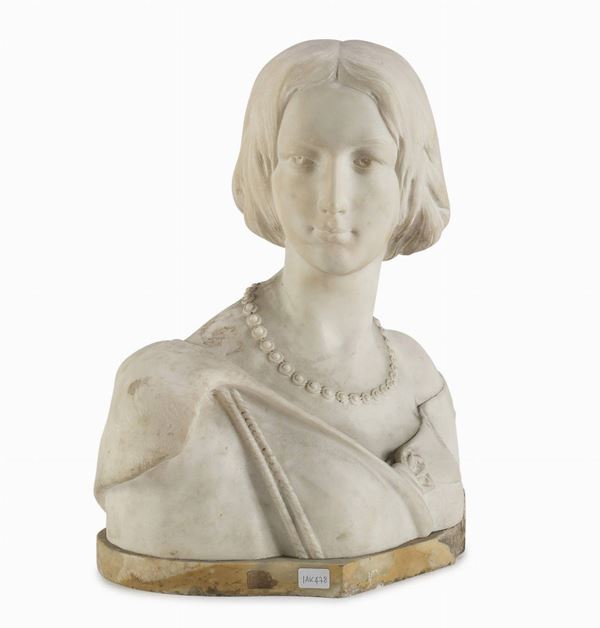 BUSTO IN MARMO DI DONNA CON D&#201;COLLET&#201;