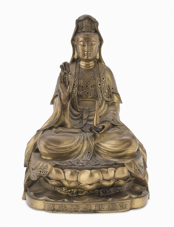 GRANDE GUANYIN IN OTTONE, CINA