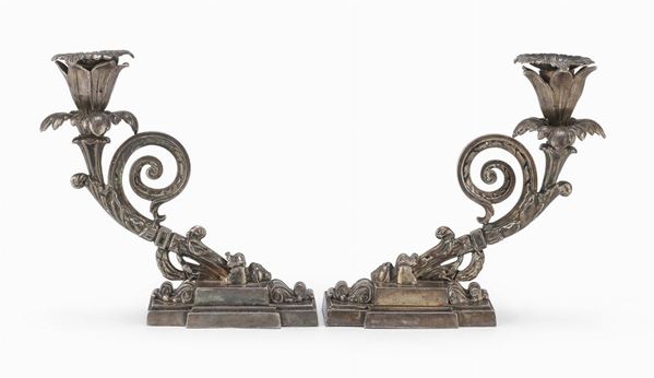 COPPIA DI CANDELIERI IN SILVERPLATED, ITALIA