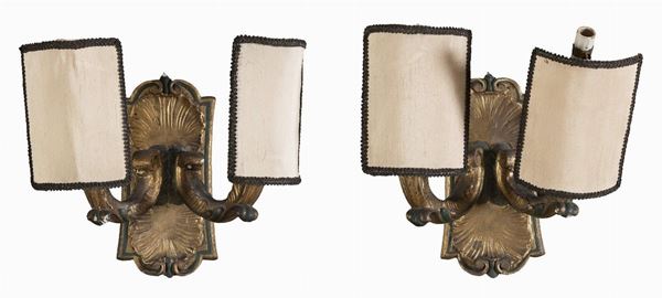 COPPIA DI APPLIQUES IN LEGNO DORATO