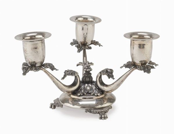 PICCOLO CANDELABRO IN ARGENTO, ITALIA 1944/1968