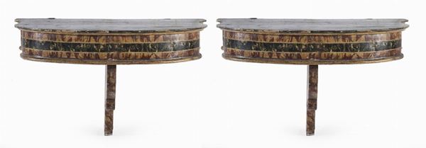 COPPIA DI CONSOLES IN LEGNO LACCATO, MARCHE