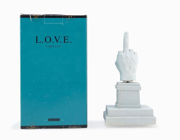 RIPRODUZIONE DI MAURIZIO CATTELAN