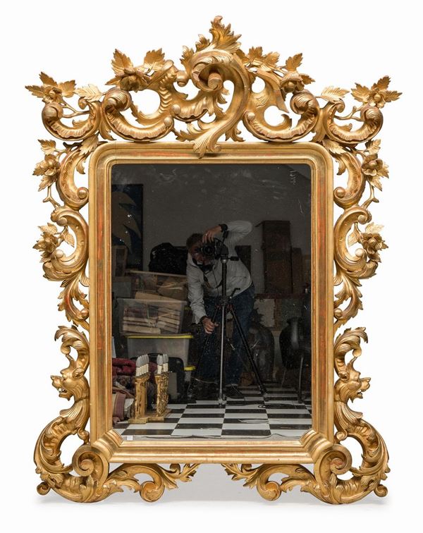 GRANDE SPECCHIERA IN LEGNO DORATO