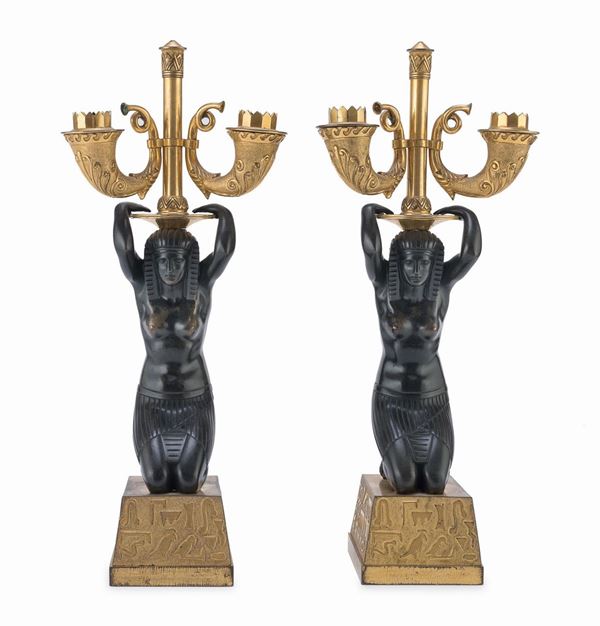 COPPIA DI CANDELABRI IN BRONZO