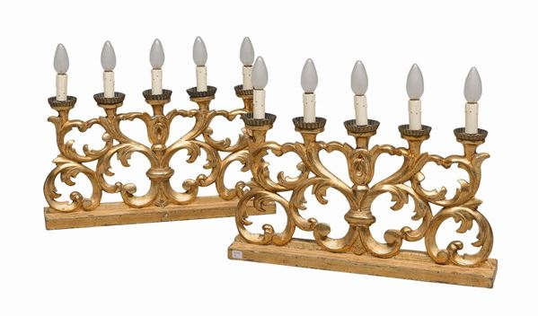COPPIA DI CANDELABRI IN LEGNO DORATO