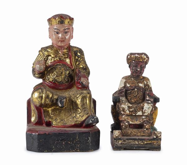 DUE SCULTURE IN LEGNO LACCATO, CINA