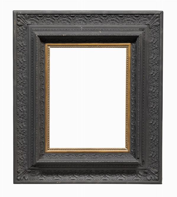 CORNICE LACCATA