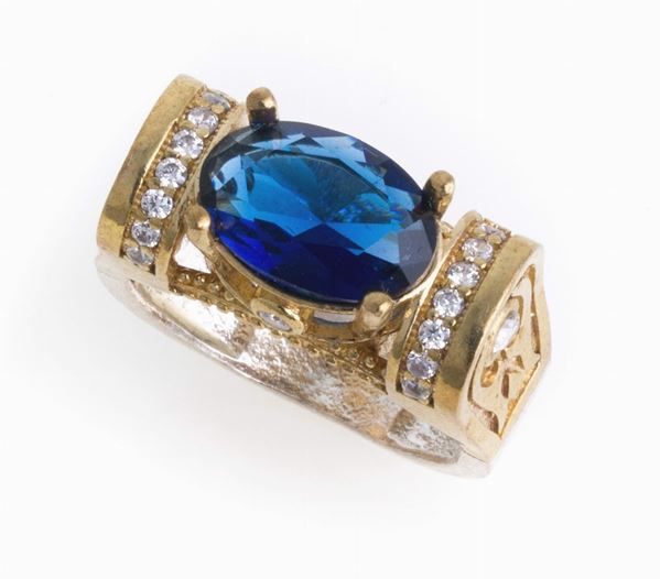 ANELLO IN ARGENTO CON ZAFFIRO
