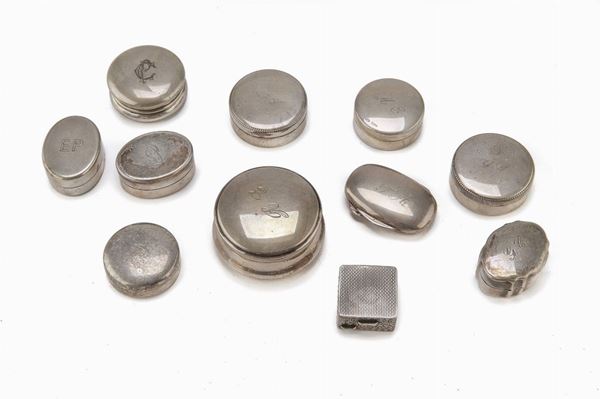 UNDICI SCATOLINE PORTAPILLOLE IN ARGENTO, ITALIA