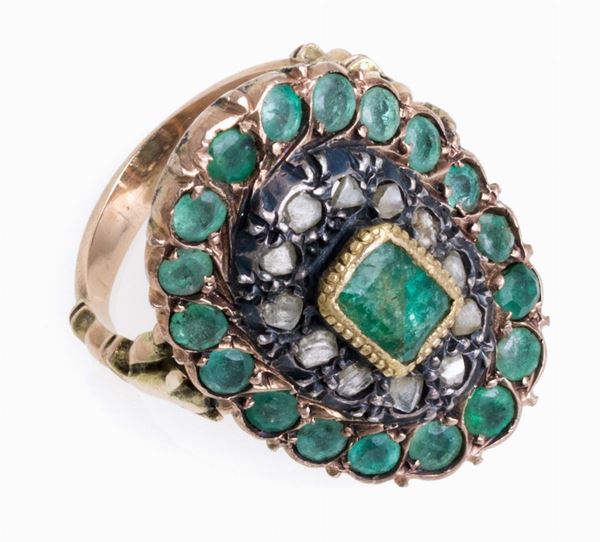 ANELLO CON SMERALDI E BRILLANTI