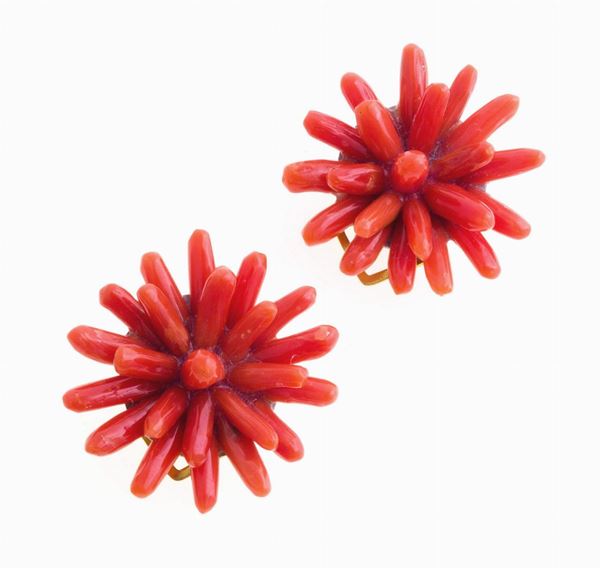 COPPIA DI ORECCHINI CON CORALLI