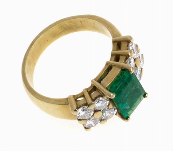 ANELLO CON SMERALDO