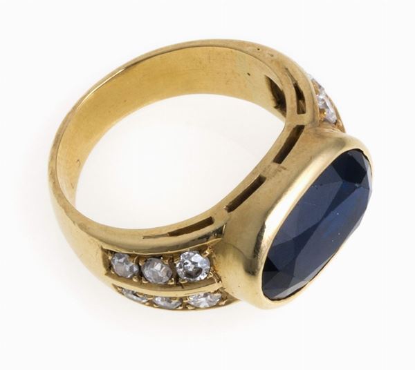 ANELLO CON  ZAFFIRO AUSTRALIA E BRILLANTI