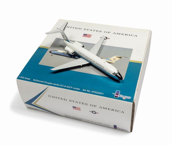 AEREO DA TRASPORTO INFLIGHT 200