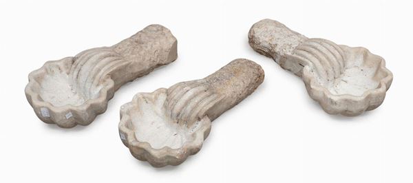 TRE PICCOLE ACQUASANTIERE DEL SEICENTO