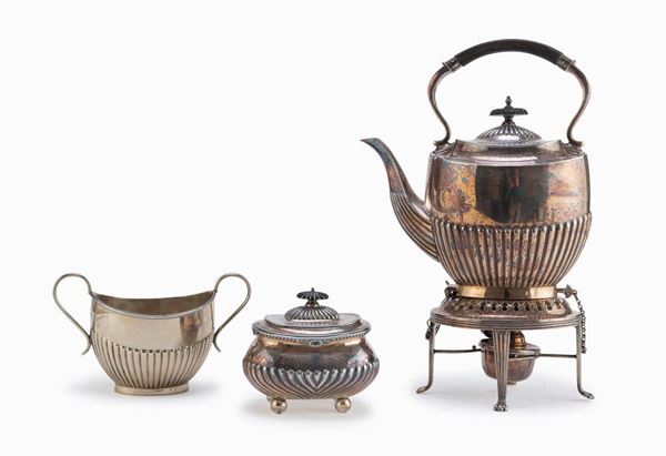 SET DA T&#200; IN SILVERPLATED, PUNZONE SHEFFIELD