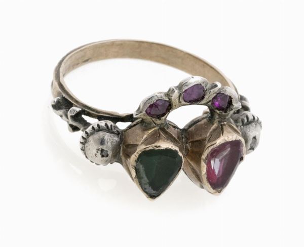 ANELLO CON PIETRA VERDE E ROSSA