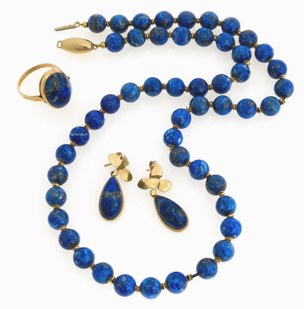 PARURE DI COPPIA DI ORECCHINI, GIROCOLLO E ANELLLO IN LAPIS