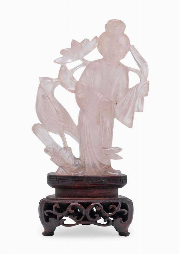 SCULTURA IN QUARZO ROSA, CINA