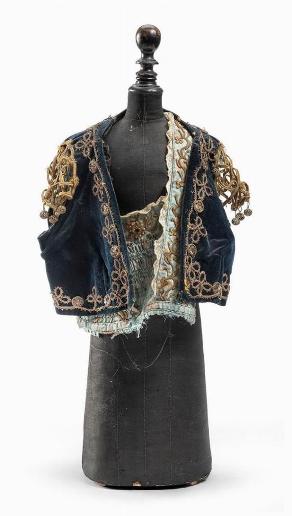 CORSETTO E GIACCA DA CERIMONIA DA BAMBINO, GRECIA