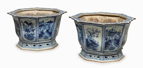 COPPIA DI CACHEPOTS BIANCO E BLU, CINA XIX SECOLO