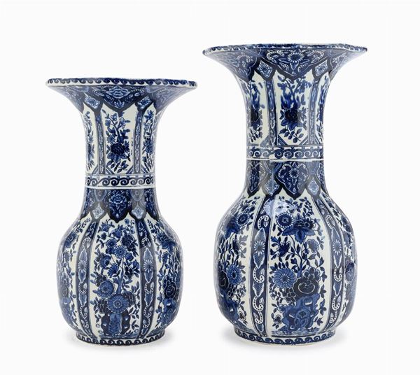 DUE VASI IN CERAMICA, DELFT