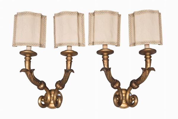 COPPIA DI APPLIQUES IN LEGNO DORATO